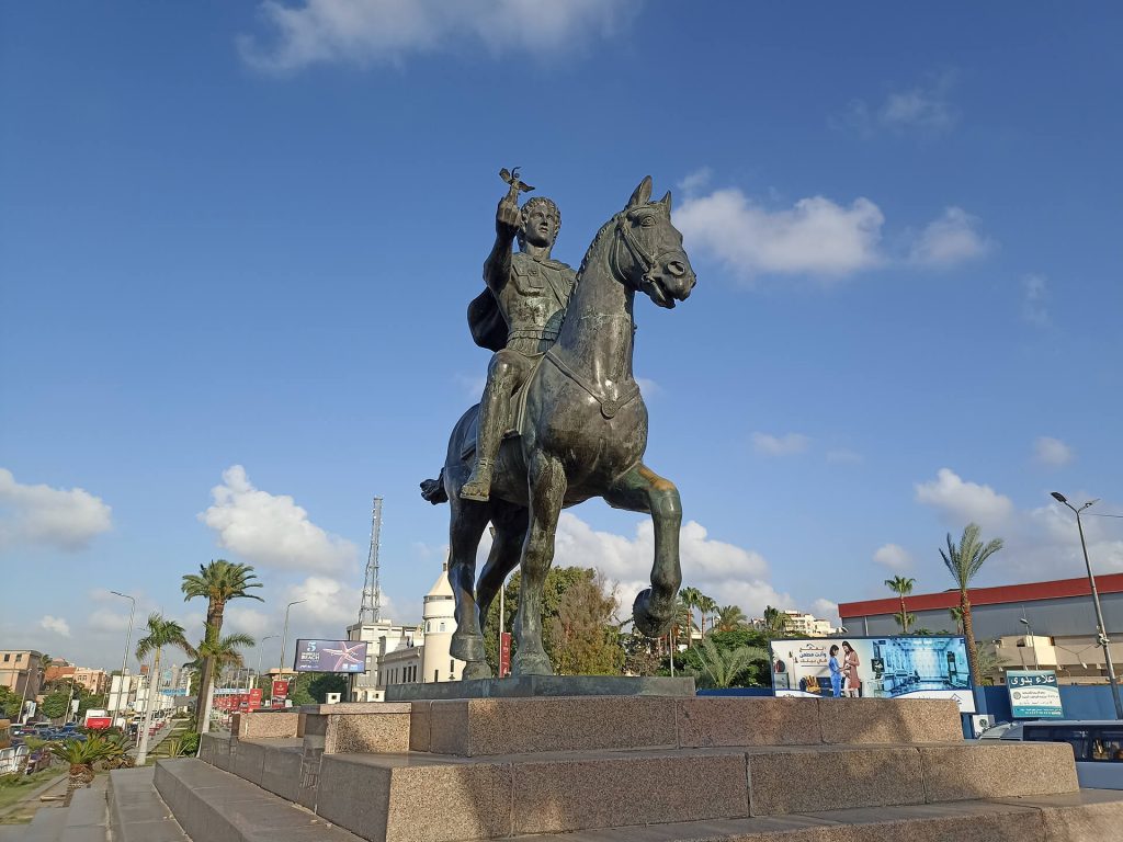 Статуя Александра Македонского